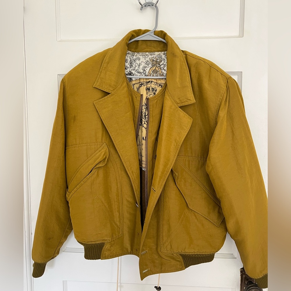 Vintage Umberto Bilancioni jacket with built-in vest. Made in Italy.